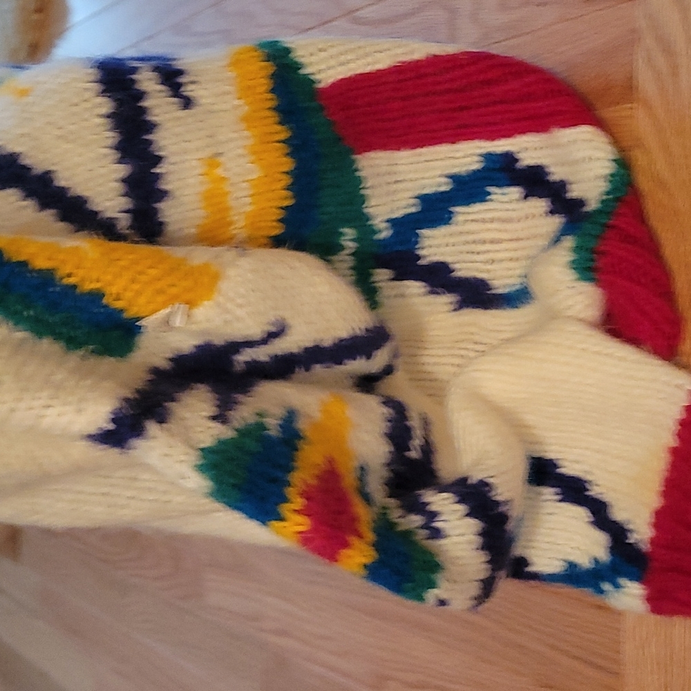 Sweater - Picture 5 of 7